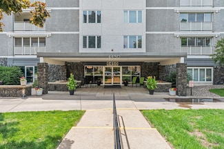 6450 York Ave S Unit 308, Edina, MN 55435