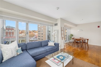 200 Exchange St Unit 612, Providence, RI 02903