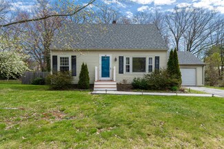 29 Janet Ct, Manchester, NH 03103