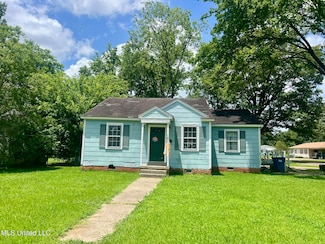 800 Deering St, Cleveland, MS 38732