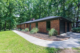 117 E Morningside Dr, Oak Ridge, TN 37830