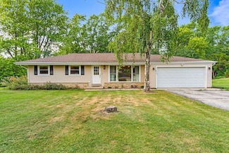 21630 Clarion Ln, Waukesha, WI 53186