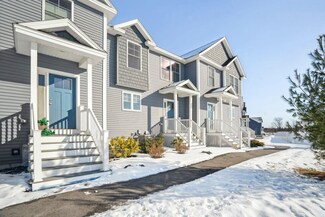 84 Stillwater Cir, Somersworth, NH 03878