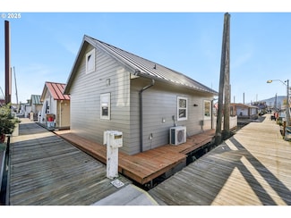 34326 Johnson's Landing Rd Unit E-1, Scappoose, OR 97056