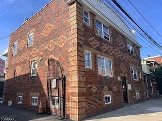 329 Christine St Unit 2L, Elizabeth, NJ 07202