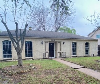 8518 Sharpcrest St, Houston, TX 77036