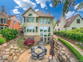 6510 Commerce Rd, West Bloomfield, MI 48324