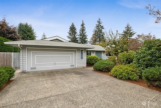 111 SW 194th St, Normandy Park, WA 98166