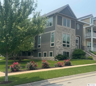 5933 Minter Ln, Lincoln, NE 68516