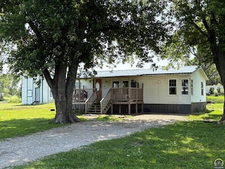 1640 Kafir Rd, Burlington, KS 66839