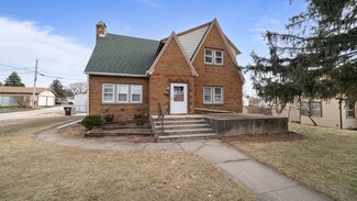 1506 24th St, Rockford, IL 61108