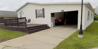 8175 Eaton Dr, Northville, MI 48167