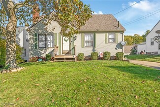 1307 Warrick Place NE, Canton, OH 44714