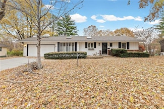 308 S Stevenson St, Olathe, KS 66061