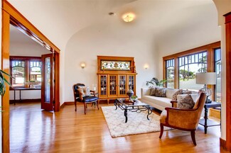 2484 Capitan Ave, San Diego, CA 92104