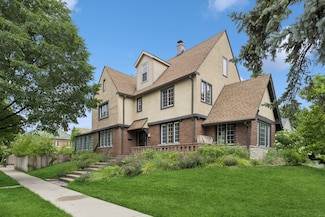 901 N East Ave, Oak Park, IL 60302