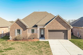 8873 Redwood Lake Blvd, Zachary, LA 70791