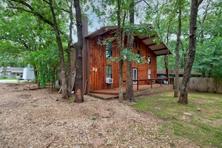 39 Youngblood Dr, Gordonville, TX 76245