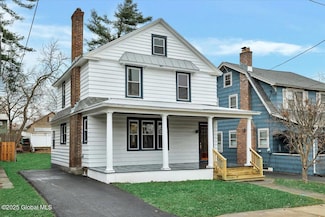 62 Eileen St, Albany, NY 12203