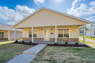 714 Clifton Ave, Springfield, OH 45505