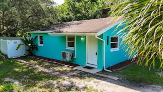 1808 S Mulberry Ave, Sanford, FL 32771