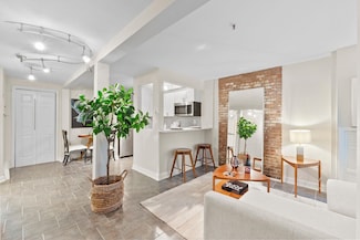 98 Bright St Unit 1G, Jersey City, NJ 07302