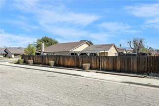 2457 Palmdale Cir, Hemet, CA 92545