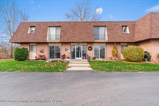 4831 Gull Rd Unit 8, Lansing, MI 48917