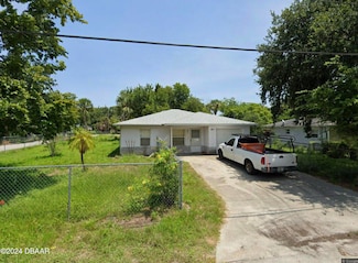451 Arthur Ave, Daytona Beach, FL 32114