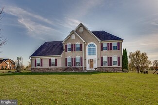 700 Farmhouse Rd, Mickleton, NJ 08056