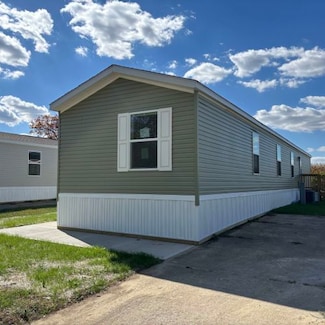 3052 N Gary St Unit 117, New Castle, IN 47362