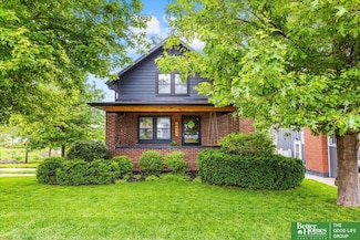 4434 Pacific St, Omaha, NE 68105