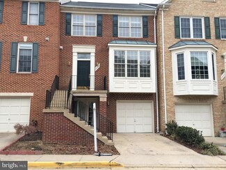 2253 Journet Dr, Dunn Loring, VA 22027