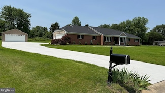 104 Lake Front Dr, Dover, DE 19904