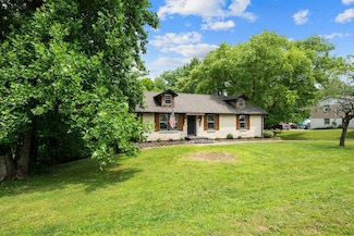 109 Hazelwood Dr, Hendersonville, TN 37075
