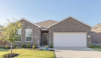 1905 Trace Dr, Aubrey, TX 76227
