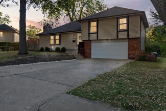 12908 Crystal Ave, Grandview, MO 64030