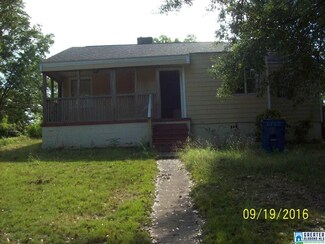 6624 Seminole Dr, Fairfield, AL 35064