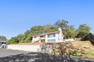 597 Amador Ave, Angels Camp, CA 95222