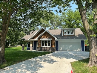 920 N 14th St, Leavenworth, KS 66048