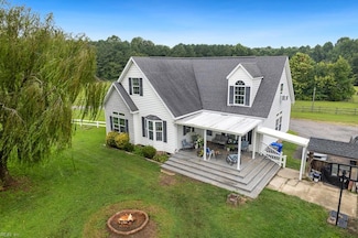 150 Horseback Ln, Suffolk, VA 23437