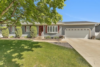 615 W Birch St, Saint Joseph, MN 56374