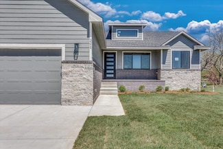 3323 S Linden Ct, Wichita, KS 67210