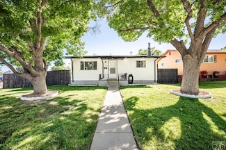 2 Wasatch Dr, Pueblo, CO 81005