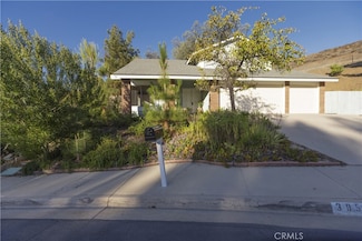3050 Wildwood Ave, Thousand Oaks, CA 91360