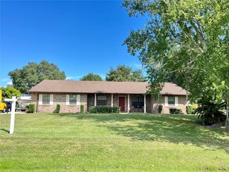 2867 Longleaf Ct, Kissimmee, FL 34746