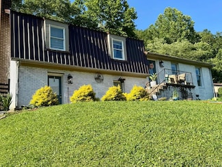 1390 Abbott Creek Rd, Prestonsburg, KY 41653