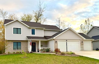 2105 Mcnair Ln, Auburn, IN 46706