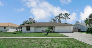 14570 Paddock Dr, Wellington, FL 33414