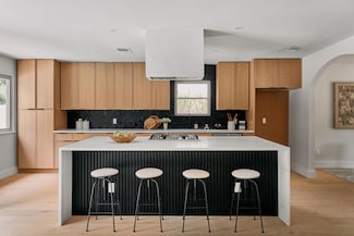 13108 Kellies Farm Ln, Austin, TX 78727